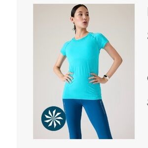 ATHLETA - Momentum Seamless Tee